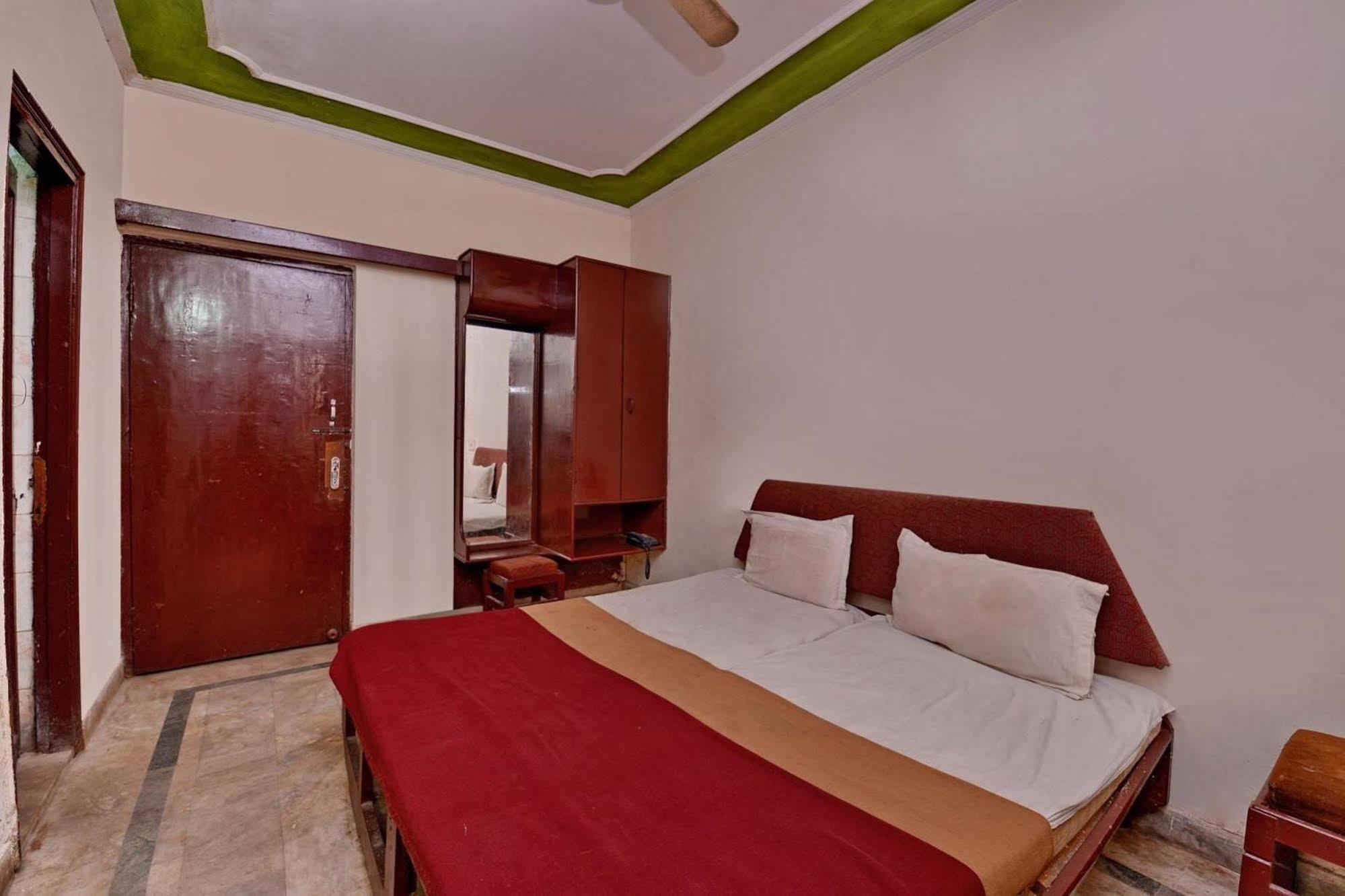 Aditya Palace Agra  Extérieur photo