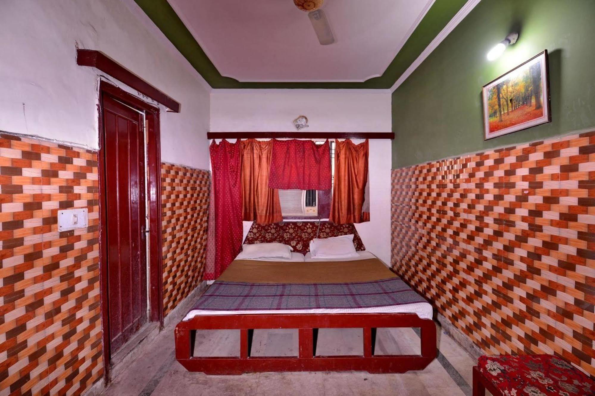 Aditya Palace Agra  Extérieur photo